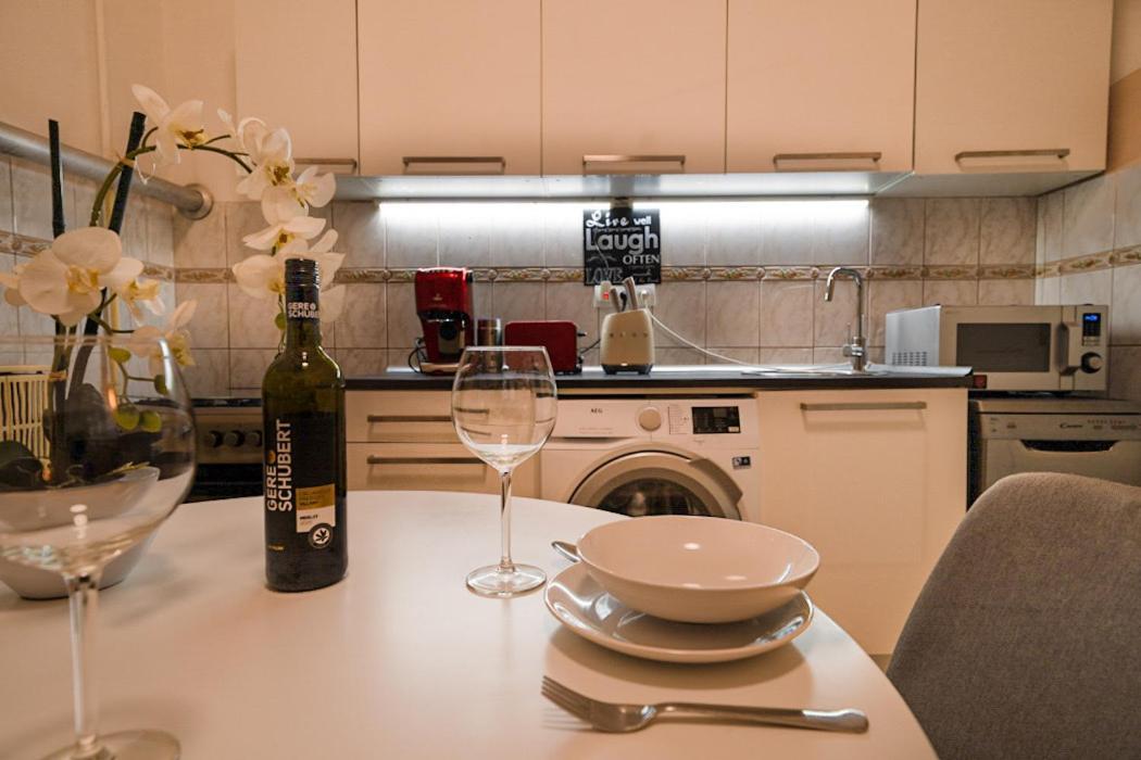 Art Orangehouse Budapest Ngoại thất bức ảnh